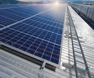 Thang cáp mạ kẽm nhúng nóng tiêu chuẩn ASTM cho hệ thống điện mặt trời