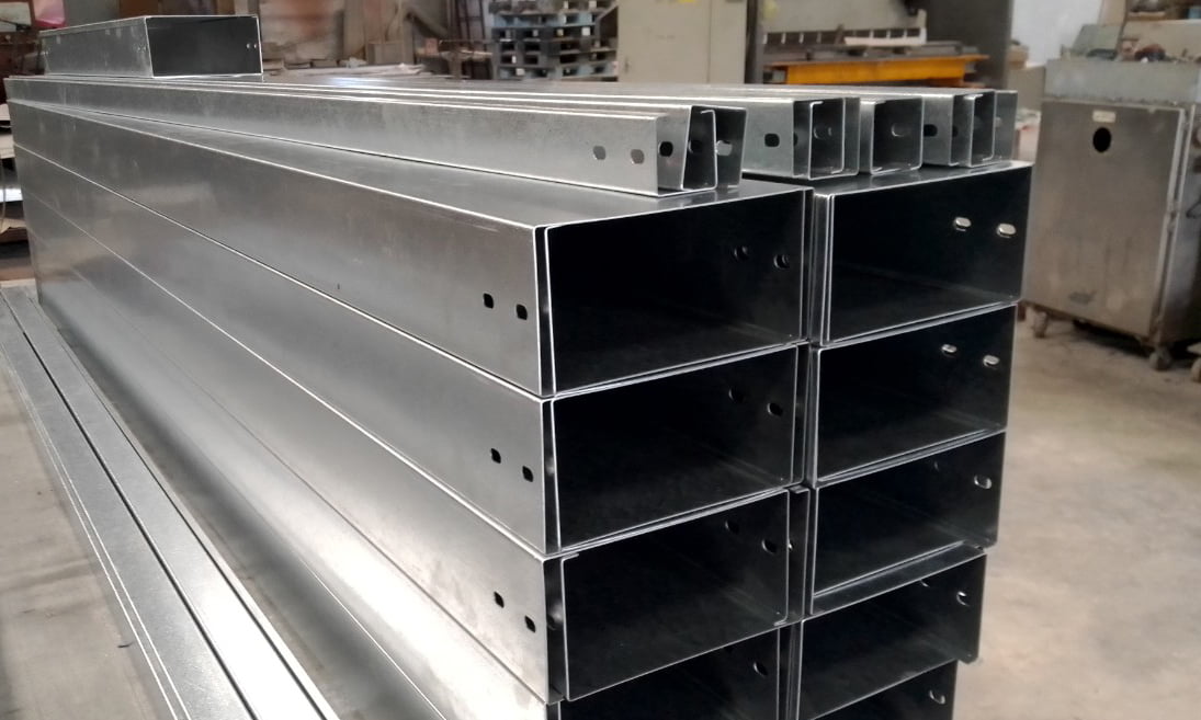 Máng cáp tôn tráng kẽm