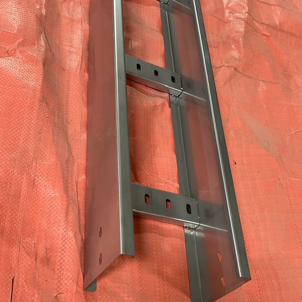 Thang cáp inox 200x100