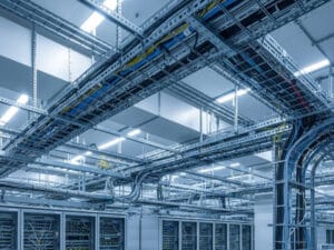 Thang máng cáp chịu tải ở trung tâm dữ liệu, máy chủ