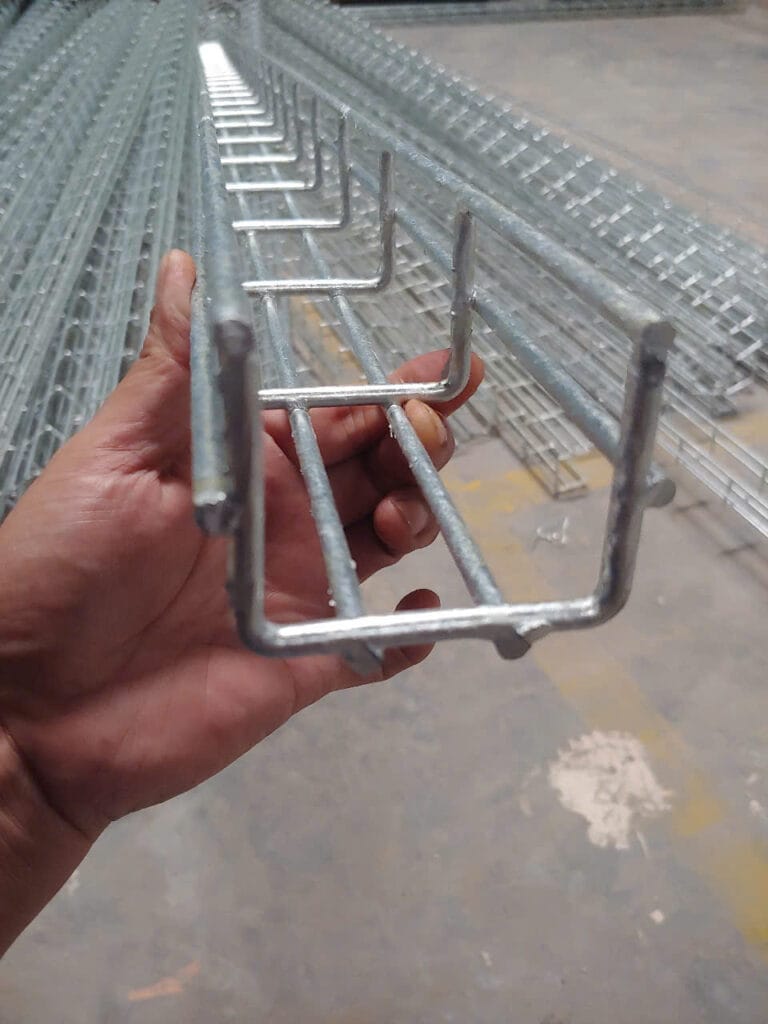 Máng cáp dạng lưới