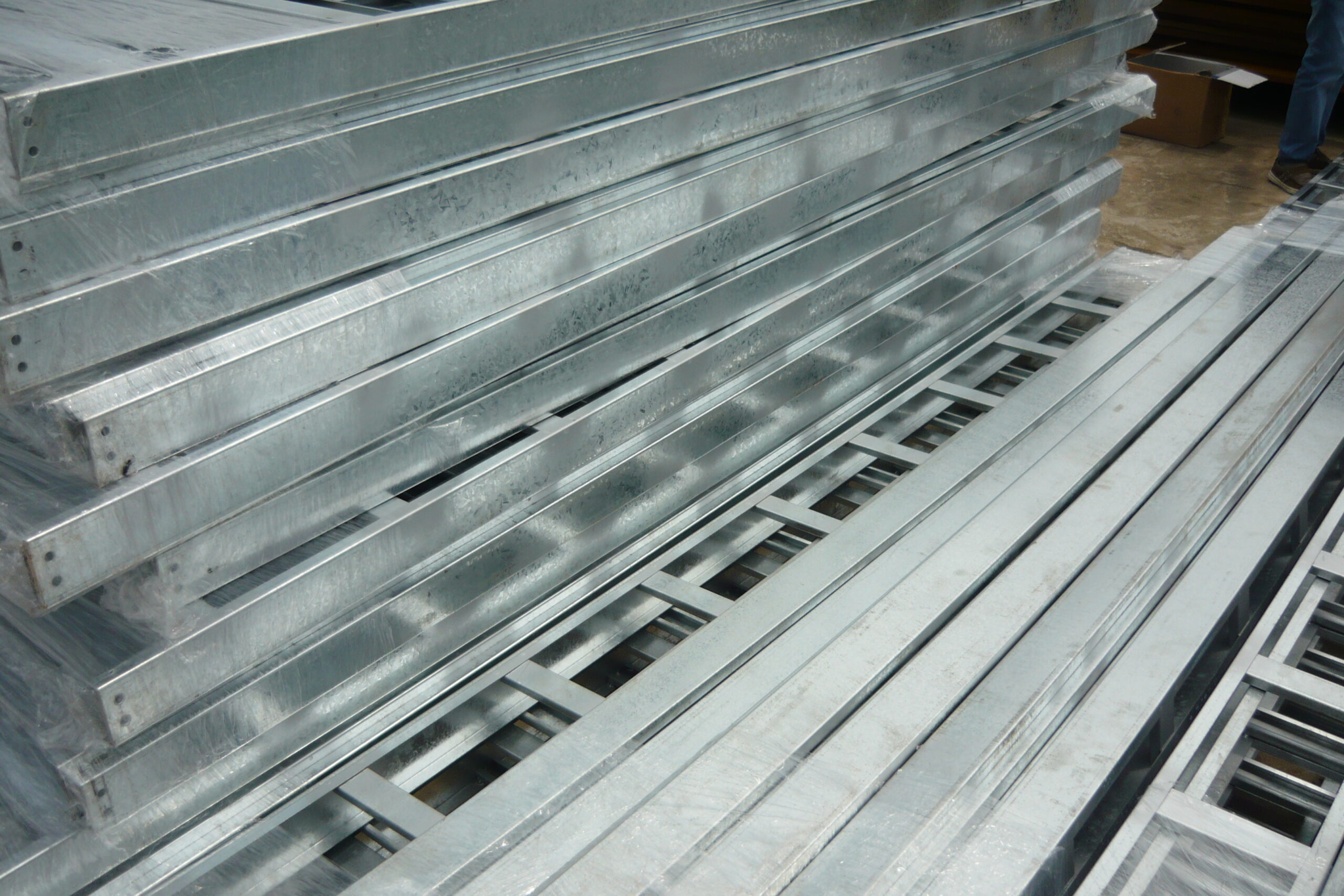 Cung cấp thang máng cáp tại Bàu Bàng